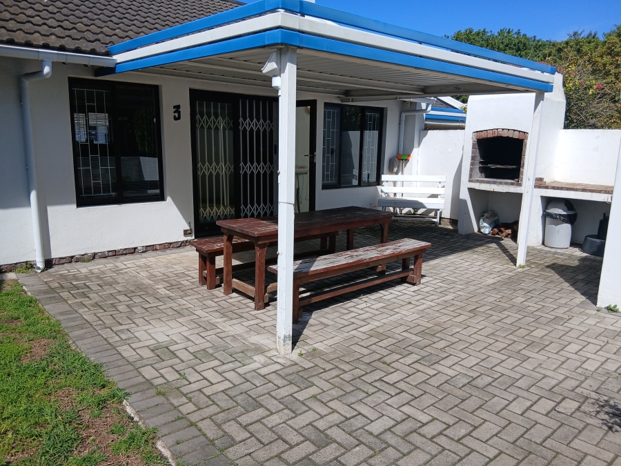 2 Bedroom Property for Sale in Paradise Beach Eastern Cape